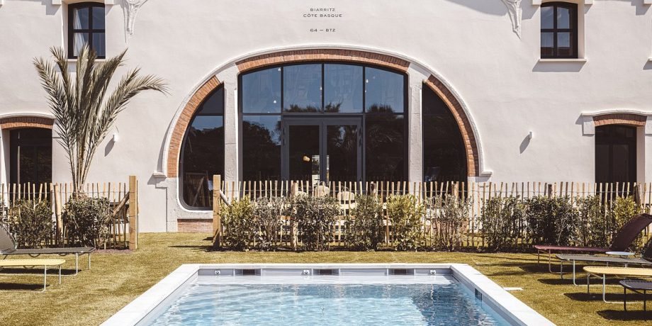 hotel-le-garage-biarritz-facade-1